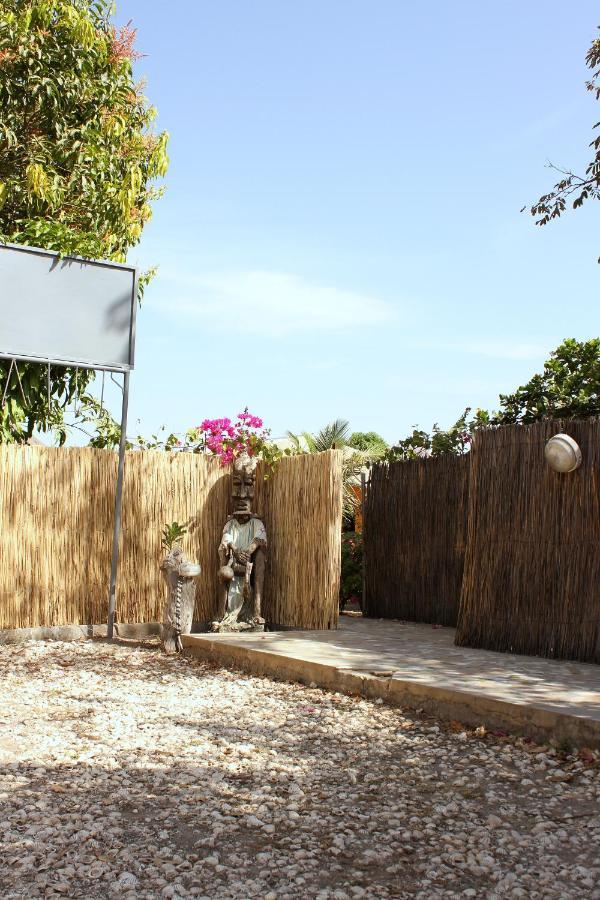 B&B Mariamacounda Toubakouta Bagian luar foto