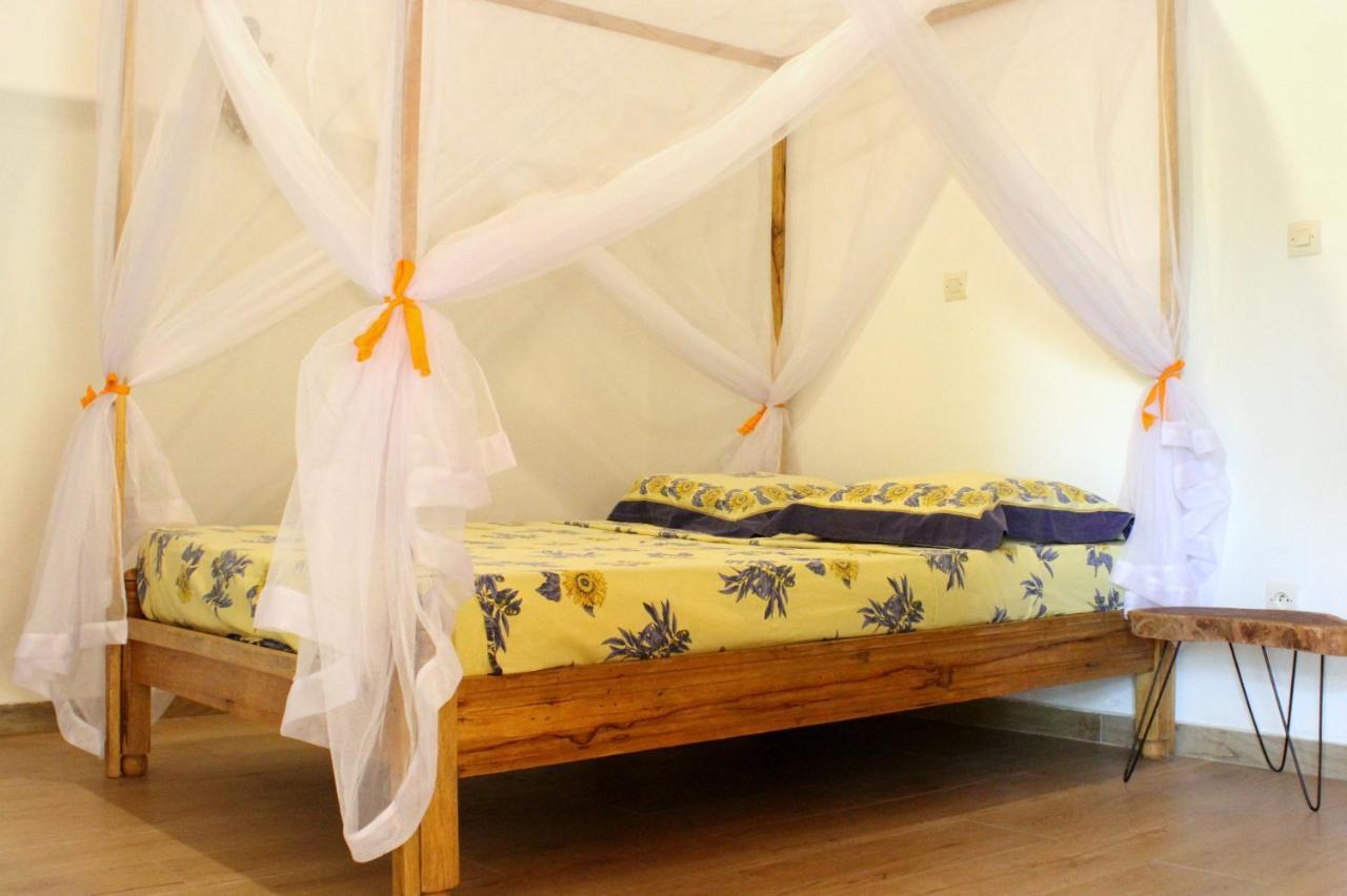 B&B Mariamacounda Toubakouta Bagian luar foto