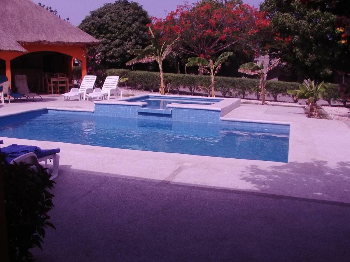 B&B Mariamacounda Toubakouta Bagian luar foto